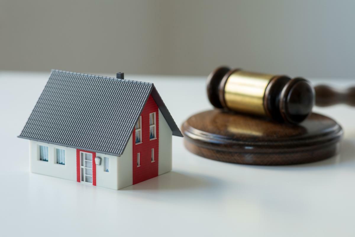 Can I Keep the House What Happens to Property in an Arizona Divorce