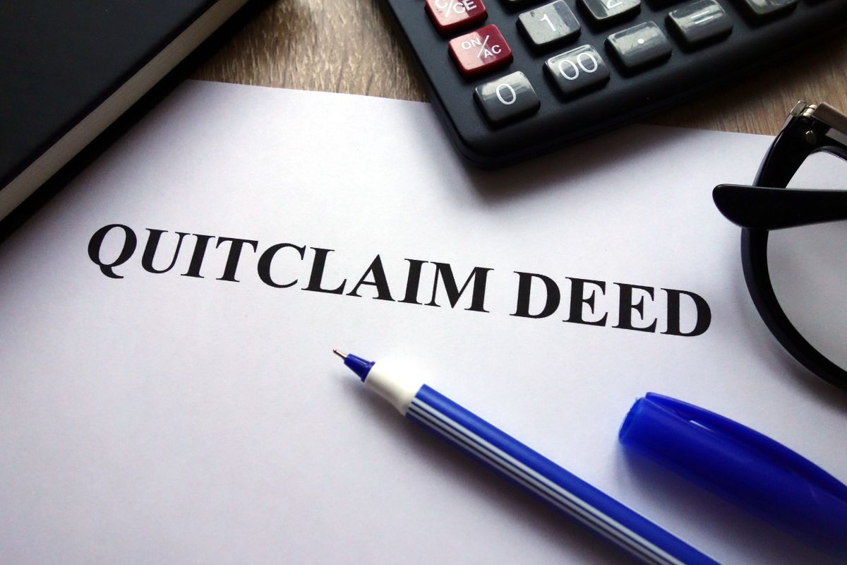 Using a Quitclaim Deed to Transfer Property in Arizona