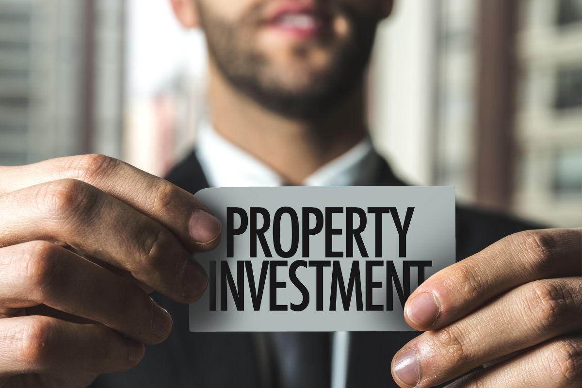 When Real Estate Investors Should Consider Hiring an Attorney